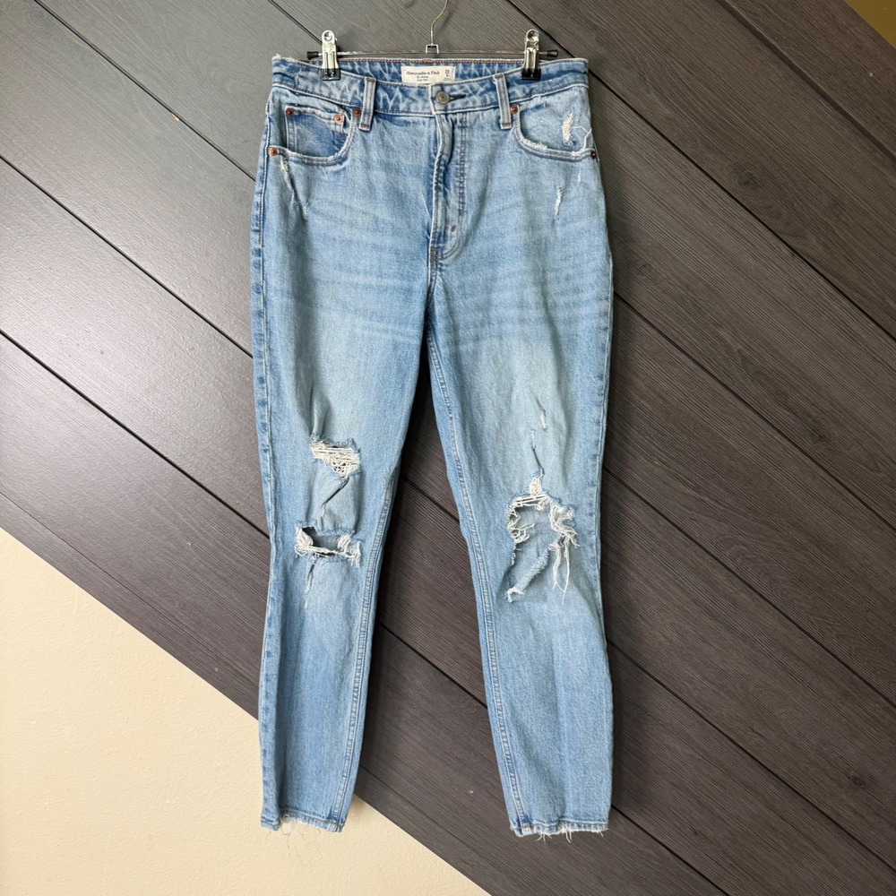 Abercrombie & Fitch Women's High Rise Skinny Distressed Jeansβ Size 28/6R Casual